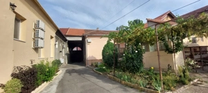 Casa de vanzare   zona centrala, locatie excelenta, front stradal 10m - imagine 5