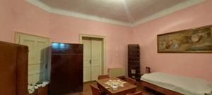 Casa de vanzare   zona centrala, locatie excelenta, front stradal 10m - imagine 4