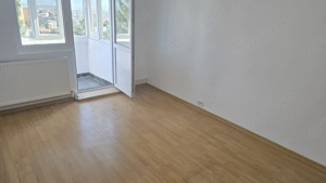 Vand apartament 2 camere in Deva, zona Micro 15 (Lidl), izolat exterior, suprafata utila 36 mp,  - imagine 2