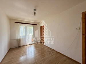 Apartament o camera, etaj intermediar, zona Badea Cartan - imagine 2