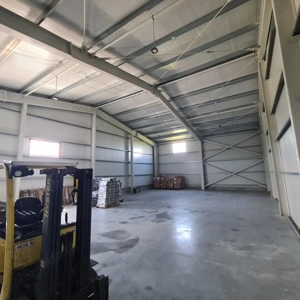 Hală industrială, platformă betonată, 300 mp - imagine 2