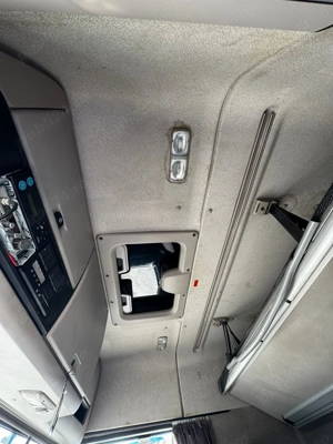 DAF XF 440 FT ALB -  euro 6 - 1.015.260 km - 2015 - imagine 7 DAF XF 440 FT ALB -  euro 6 - 1.015.260 km - 2015 - imagine 7