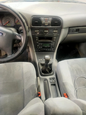 Vând auto Volvo s40 - imagine 4 Vând auto Volvo s40 - imagine 4
