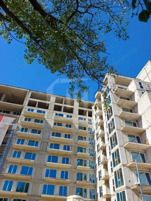 3 camere, 2 bai, terasa, intermediar, parcare, Iulius Mall