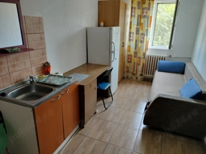 Ofer spre închiriere garsoniera 