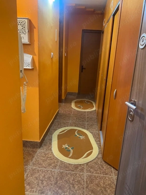 Vând apartament decomandat, 2 camere,  în Bistrița