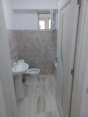 Vând închiriez microapartament Clinica Nord Burdujeni  - imagine 6