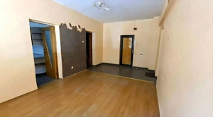 Apartament spațios 2 camere, zona CET Constanța, proprietar - imagine 2