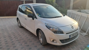 Renault Grand Scénic 2011   7 locuri, piele, motor diesel 1.9 dCi