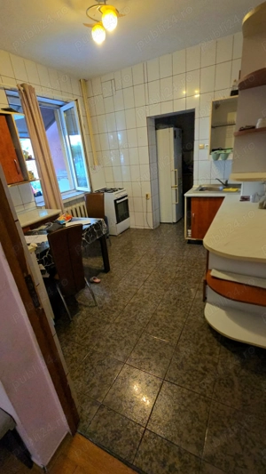 Apartament spațios 2 camere, zona CET Constanța, proprietar - imagine 5