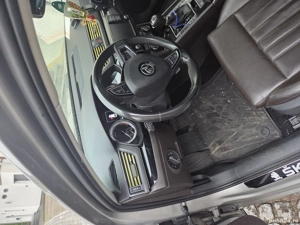 Se vinde mașină Skoda Superb - imagine 3