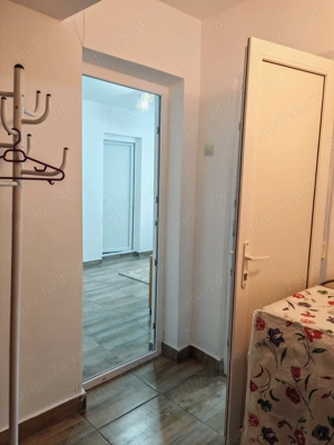 Închiriez în oraș Găești garsoniera 30mp, complet mobilata.  - imagine 8
