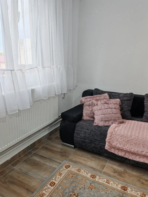 Închiriez în oraș Găești garsoniera 30mp, complet mobilata.  - imagine 7