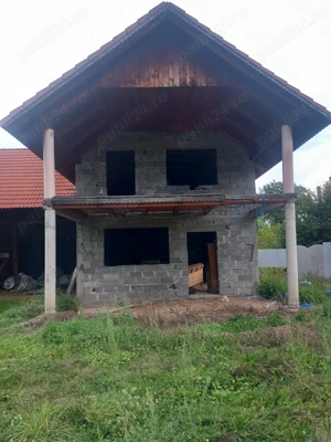 Teren cu Casa Sambata de Sus 3000m intravlian, conectat utilitati