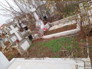 Loc de veci pentru inchiriere - imagine 4 Loc de veci pentru inchiriere - imagine 4