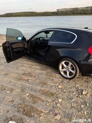 BMW SERIA 1  model 123d  BITURBO 200 cai  - imagine 9