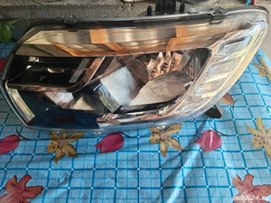 Vand far stanga Dacia Sandero Stepway 2020