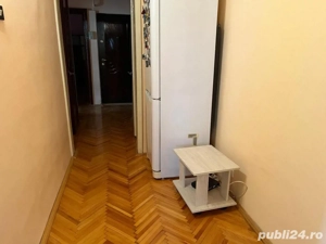 inchiriez apartament cu 3 camere