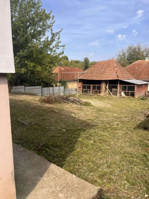 Vând casă cu grădină  - imagine 8 Vând casă cu grădină  - imagine 8