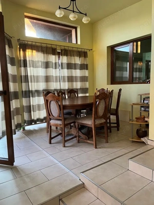 Casă si teren spațioase de vânzare  - imagine 7