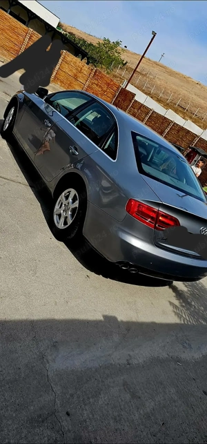 Vând Audi A4 B8 2.0 tdi 143 cp - imagine 7