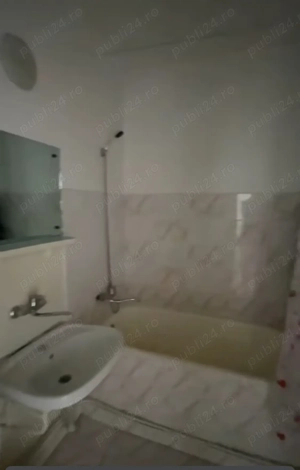 Vand Apartament 2 camere semidecomandate - imagine 5