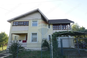 Casă cu 4 camere, de vânzare,  în Tautii de Sus