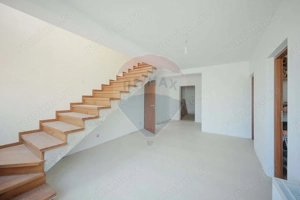 De vânzare Casă nouă  cu 4 camere, teren 1190 mp  Cartier Podgoria - imagine 5