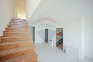 De vânzare Casă nouă  cu 4 camere, teren 1190 mp  Cartier Podgoria - imagine 7