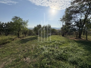 Casă cu teren generos în Șelimbăr – locație liniștită, ideală pentru familie - imagine 9