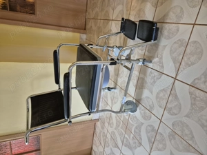 Scaun cu rotile cu vas de toaleta - imagine 2