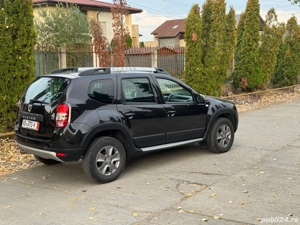 Vând Dacia Duster Prestige 4x4  - imagine 2