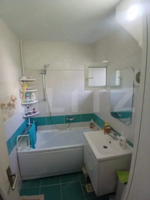 Aprtament 3 camere -zona Pod Ros - imagine 18