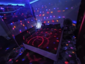 Caut o fată care să locuiască cu mine gratuit. - imagine 3