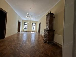 Chirie ultracentrală