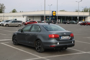 Vand Volkswagen Jetta 2013, 1.6TDI - imagine 3 Vand Volkswagen Jetta 2013, 1.6TDI - imagine 3
