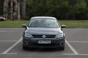 Vand Volkswagen Jetta 2013, 1.6TDI - imagine 5 Vand Volkswagen Jetta 2013, 1.6TDI - imagine 5