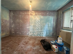 Apartament cu 2 camere, parter, zona Sagului