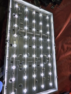 set 5 barete led d2ge-320sc1-r0 de pe tv Samsung ue32f5000