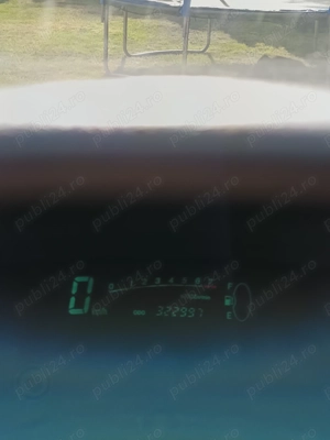 Vand Toyota Yaris sau schimb cu diverse  - imagine 5