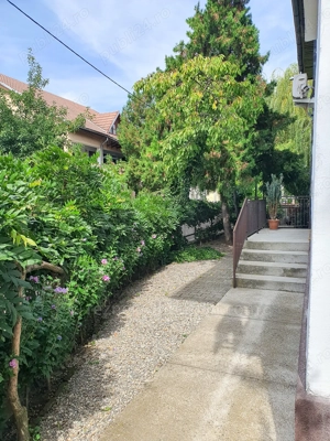  Apartament cu curte privată, la 5 min de centru   renovat și complet utilat  - imagine 9