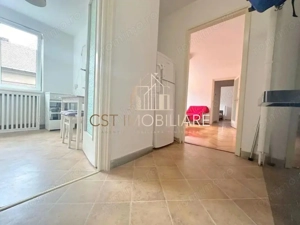 Apartament 3 camere , Piata700