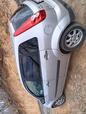 Se vinde Ford Fiesta 2005 - imagine 2 Se vinde Ford Fiesta 2005 - imagine 2