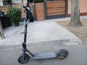 Vand trotineta electrica sau schimb cu banda de alergat.