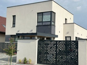 VILA PREMIUM-Dumbravita langa Sala Polivalenta pret 698.000 euro