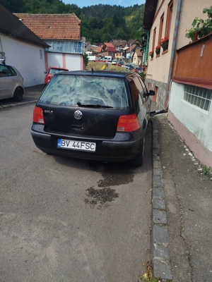 Vând Golf IV 1.4 16v