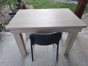 Vând masă cu blat dublu cu șase scaune.