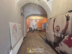 Spatiu comercial de inchiriat zona Bou Rosu