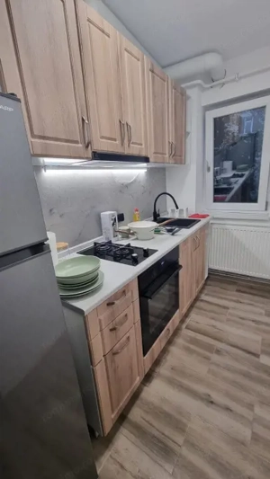 Apartament 2 camere semidecomandat, etaj 1 , zona Curtea de Apel 