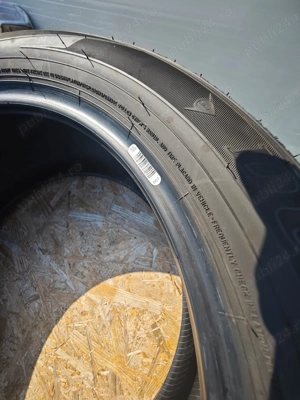 Vanzare anvelope Dunlop SP Sport Maxx 050 225/50 R18 95V  - imagine 4